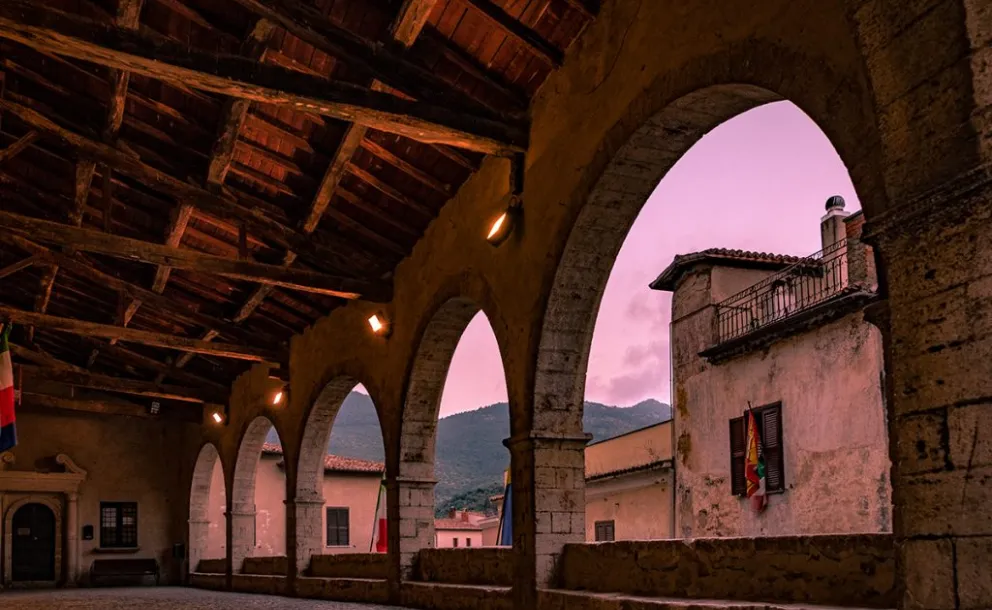 Loggia dei Mercanti